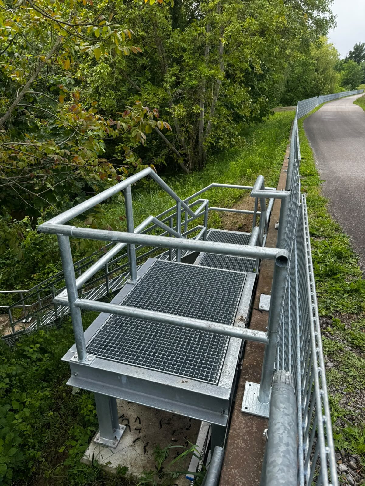 Vorschau Eggenstein-Leopoldshafen – Dammsanierung