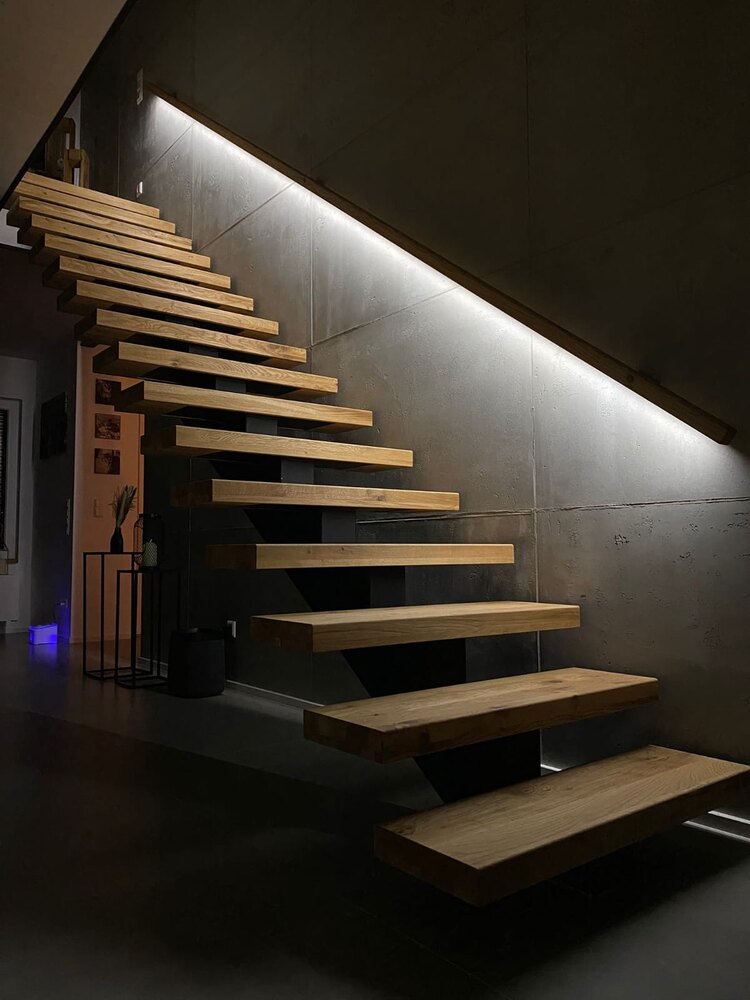 Epfenbach – Einholmtreppe im Bestand – Projektansicht 1