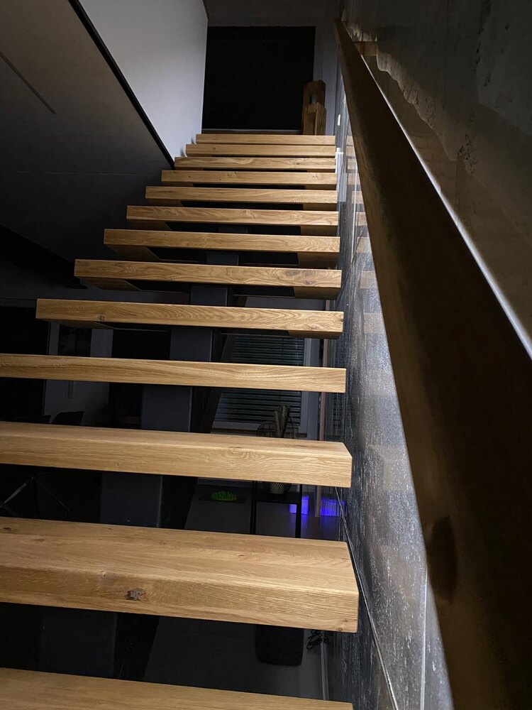 Epfenbach – Einholmtreppe im Bestand – Projektansicht 4